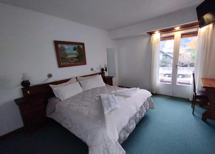 Hotel Crismalu